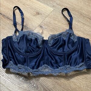 Victoria's Secret Midnight Blue Satin Lace Bra